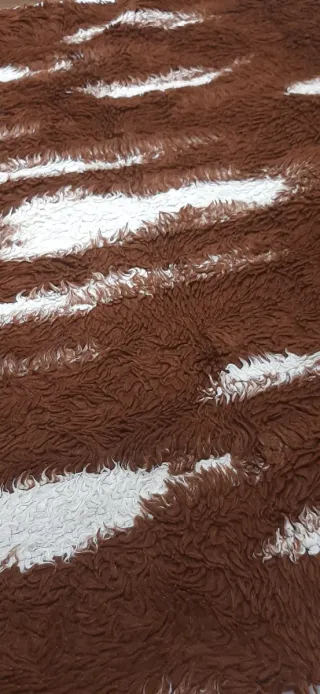 Manta marrón y beige