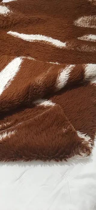 Manta marrón y beige