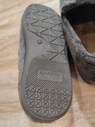 Zapatillas Garzon grises
