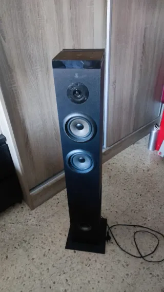 Torre de Sonido Negra