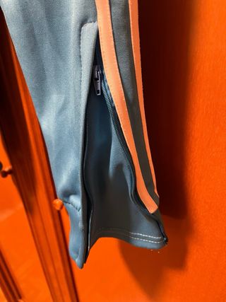 Pantalón chándal Adidas OM azul