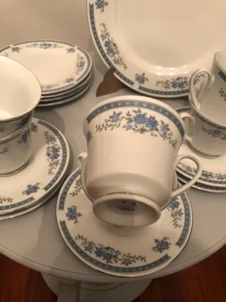 Juego de té porcelana floral azul