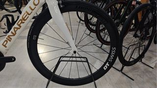 Bici Carretera Pinarello Dogma (Réplica)