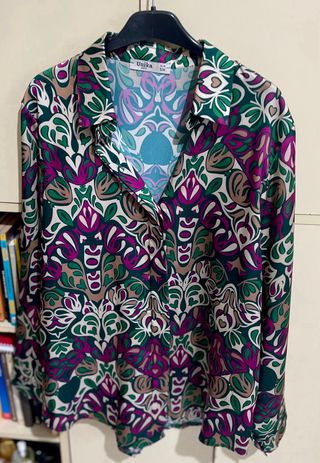 Blusa Unika Estampada Cuello Camisero Talla S