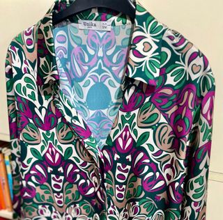 Blusa Unika Estampada Cuello Camisero Talla S