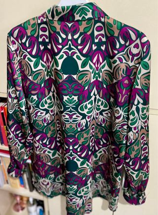 Blusa Unika Estampada Cuello Camisero Talla S