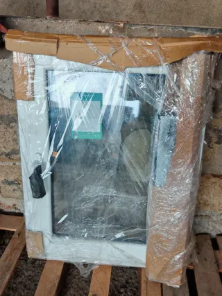 Ventana con mosquitera