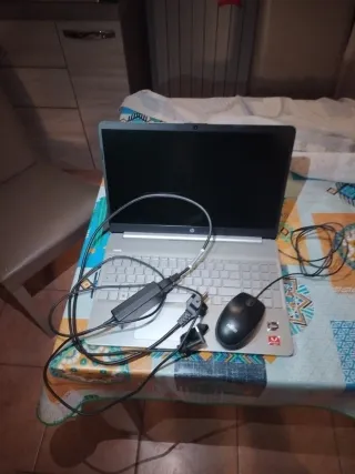 HP 15S PC Portatile 8GB Argento