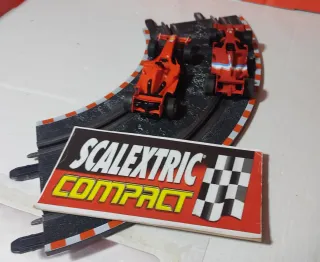 Scalextric Compact . Pack coches F1