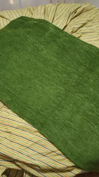 Mantel y enaguillas de tela