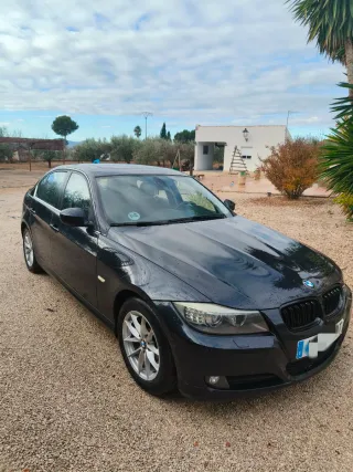 BMW 320d 177cv auto
