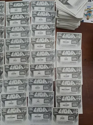 Lote cromos LaLiga Este 25-26 + Álbum