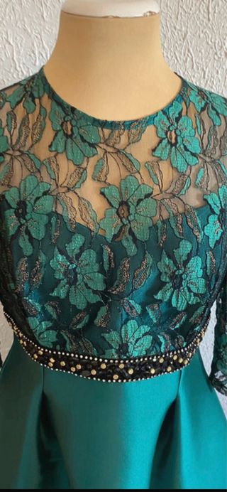 Vestido de fiesta verde y negro