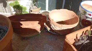 Escritorio de madera con cajones