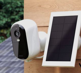 Pack Cámara Arlo Exterior con Panel Solar