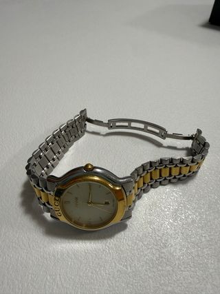 Reloj Gucci 8000L