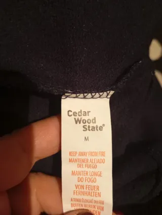 Chaqueta con capucha