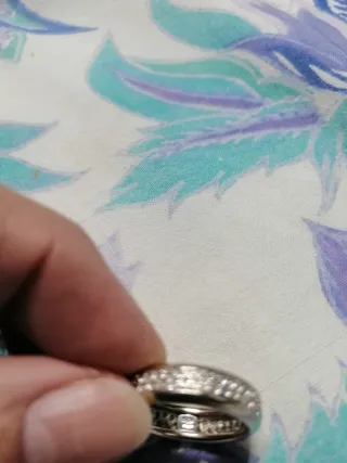 Anillo oro blanco con más de 33 brillantes