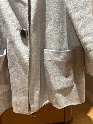 Abrigo corto Zara gris TALLA M