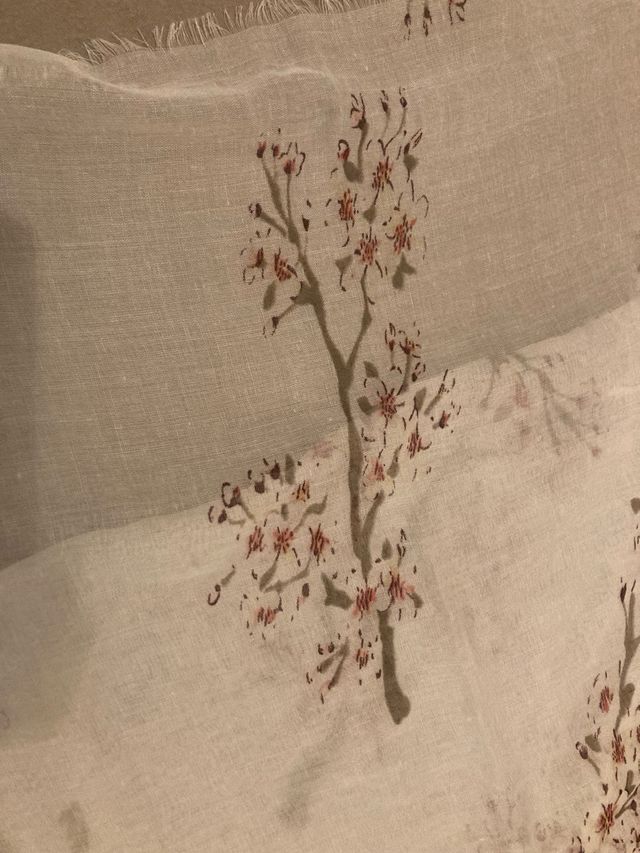 Pañuelo Parfois fino estampado flores