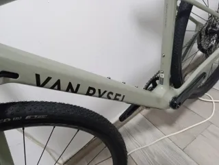 Bicicleta Gravel Van Rysel SRAM Rival AXS