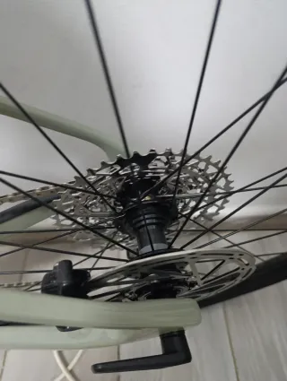 Bicicleta Gravel Van Rysel SRAM Rival AXS