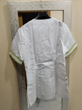 Bata profesional Kisacco blanca manga corta Talla