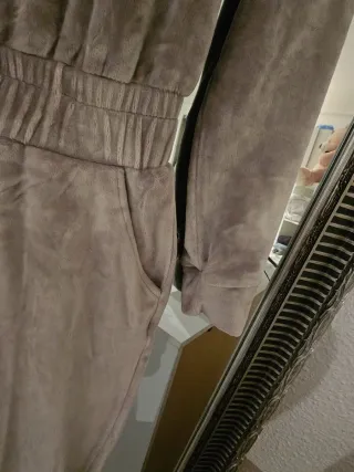 Mono terciopelo gris nuevo sin etiqueta