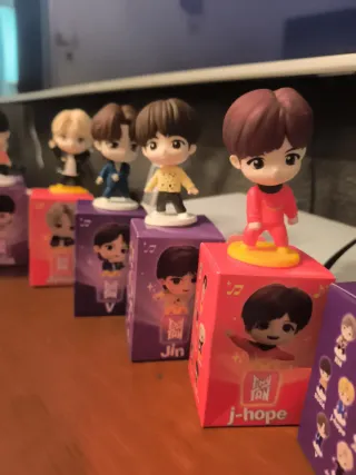 Tiny Tan Figuras Coleccionables