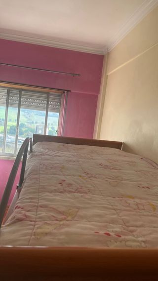 Beliche de madeira com metal ótimo estado