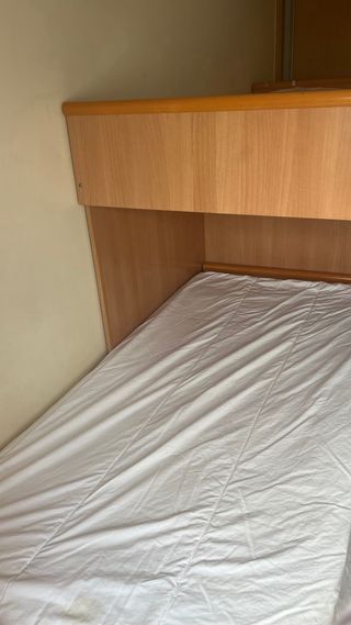 Beliche de madeira com metal ótimo estado