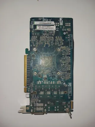 Tarjeta Gráfica Radeon HD 6850 Sapphire