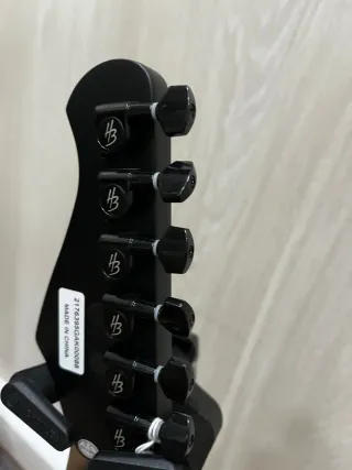Guitarra Eléctrica Infantil Harley Benton Strat