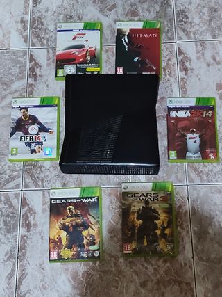 Xbox 360 con 5 giochi fisici e 20 digitali