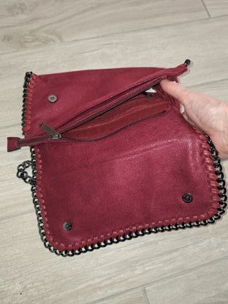 Borsa / Pochette di colore bordeaux / viola lucido
