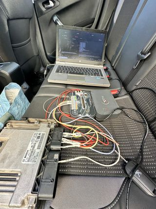 Servicio de reprogramación para coches y furgoneta