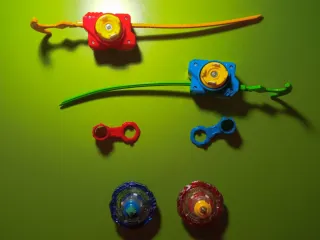 Infinity Nado Beyblade Battle Set
