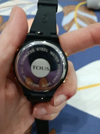 Reloj Tous Negro y Dorado