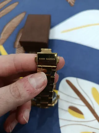 Reloj Mark Maddox Dorado Calaveras