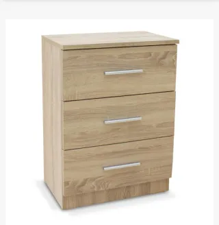 Armario de madera con cajones