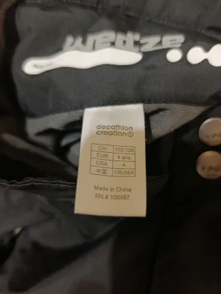Pantalón nieve negro Decathlon. T4