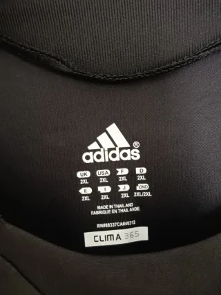 Camiseta Real Madrid retro. Talla XL