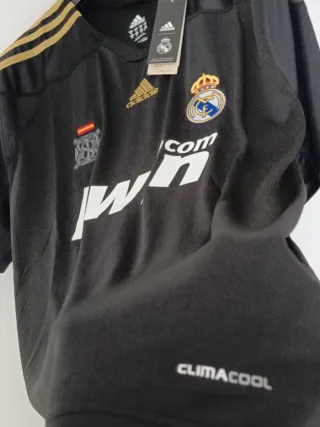 Camiseta Real Madrid retro. Talla XL