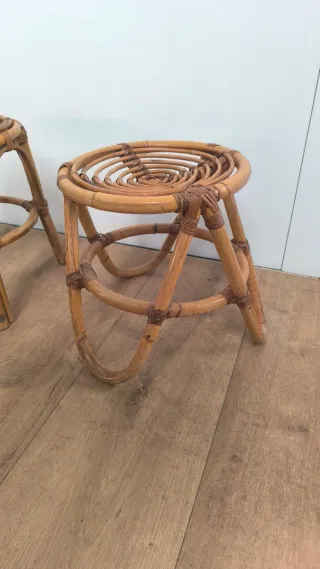 TABURETES O BANQUETA MIMBRE Y RATAN 29 e uno