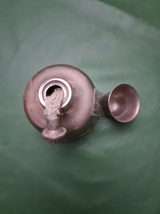 Lámpara de aceite antigua