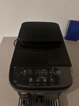 Cafetera Delonghi Magnífica Evo