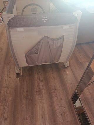 Parque cuna bebé en buen estado