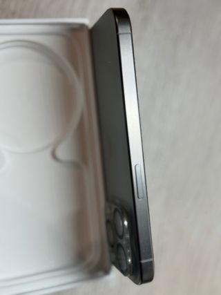 iPhone 15 Pro titanio natural