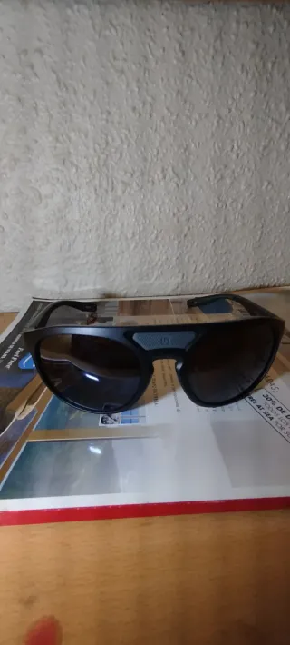 Gafas de sol Bolle negras y azules