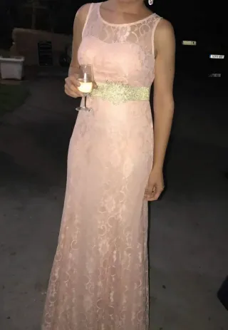 Vestido largo encaje rosa y dorado